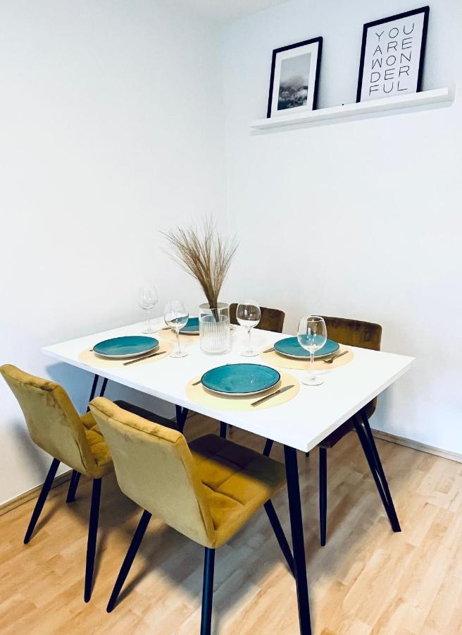 Modernes 3 Zimmer Apartment - Luise- Mit Wlan, Balkon Und Smart-Tv In City-Nahe! Erfurt Exterior photo