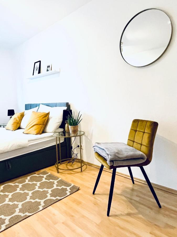 Modernes 3 Zimmer Apartment - Luise- Mit Wlan, Balkon Und Smart-Tv In City-Nahe! Erfurt Exterior photo